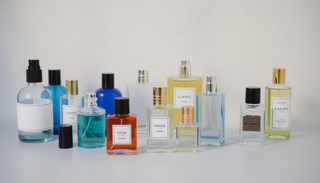 Mastering Scent Layering Techniques for Unique Fragrance Expression | PerfumeOutlet.com